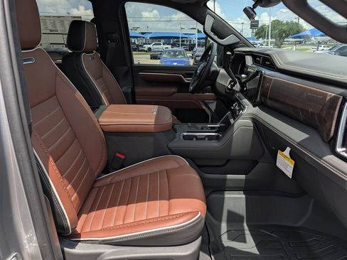New 2026 GMC Sierra 2500 Denali Ultimate AWD/4WD image 33
