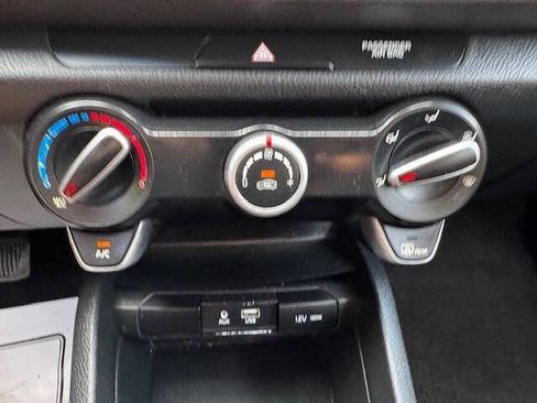 Used 2018 Kia Rio S FWD image 39