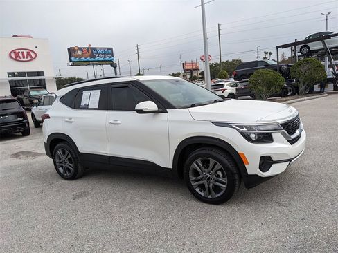 Used 2023 Kia Seltos S image 10