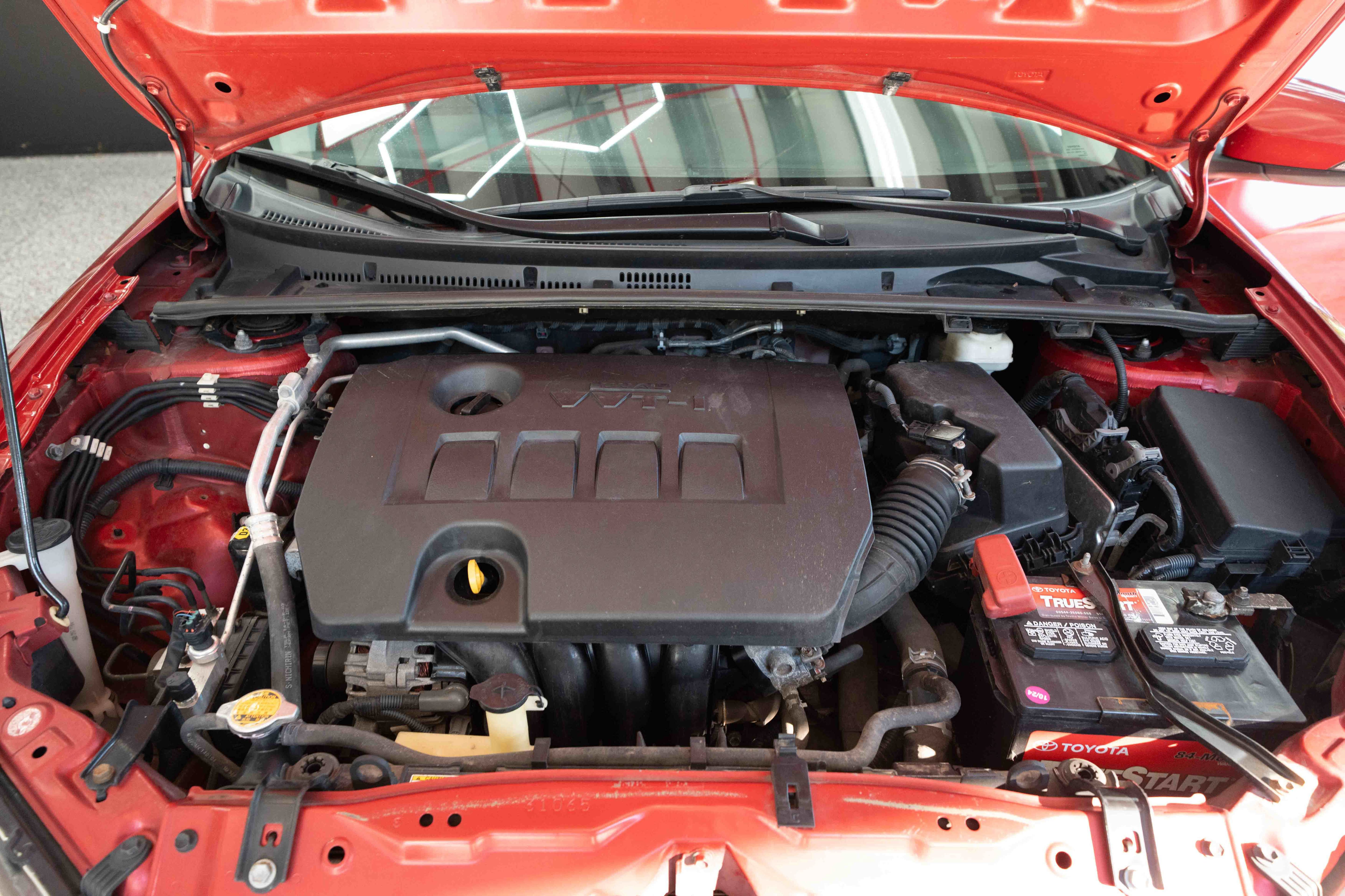 Used 2014 Toyota Corolla S FWD image 30