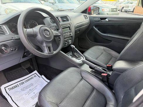Used 2012 Volkswagen Jetta SE FWD image 15