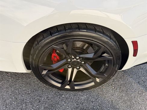 Used 2019 Chevrolet Camaro SS image 14