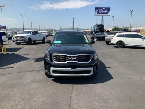 Used 2025 Kia Telluride S AWD/4WD image 2