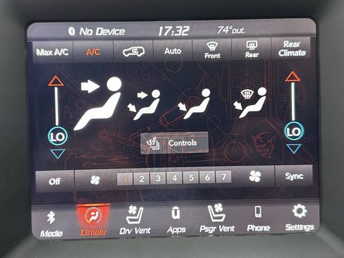 Used 2020 Dodge Durango R/T w/ Blacktop Package AWD/4WD image 18