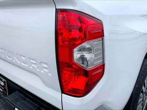 Used 2021 Toyota Tundra Platinum AWD/4WD image 30