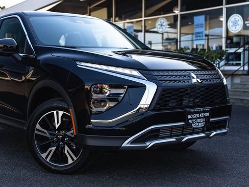 New 2026 Mitsubishi Eclipse Cross SE image 3