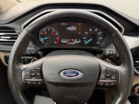 Used 2020 Ford Escape SEL AWD/4WD image 14
