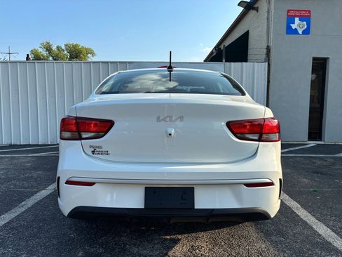 Used 2023 Kia Rio LX image 4