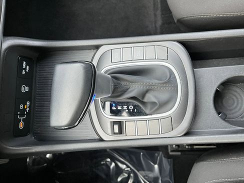 Used 2025 Hyundai Kona SEL image 39