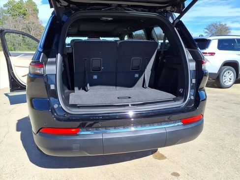 New 2025 Jeep Grand Cherokee L Limited w/ Luxury Tech Group II image 20