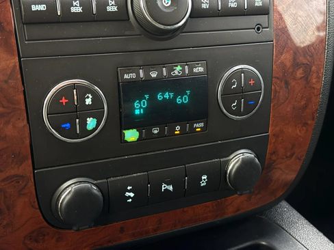 Used 2013 Chevrolet Tahoe LT RWD image 33