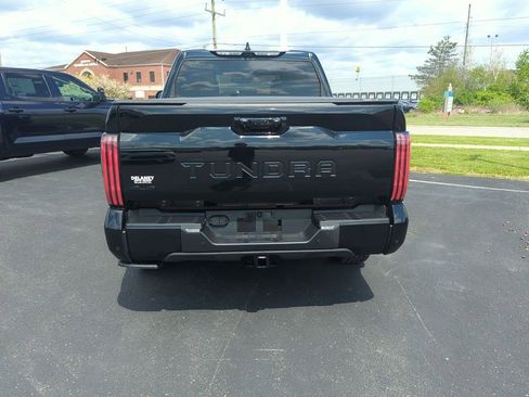 Used 2023 Toyota Tundra Platinum AWD/4WD image 7