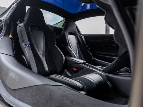 Used 2020 McLaren 720S Spider image 41