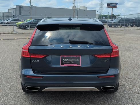 Used 2021 Volvo V60 T5 Cross Country AWD/4WD image 8