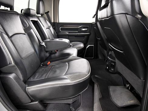 Used 2024 RAM 2500 Laramie AWD/4WD image 16