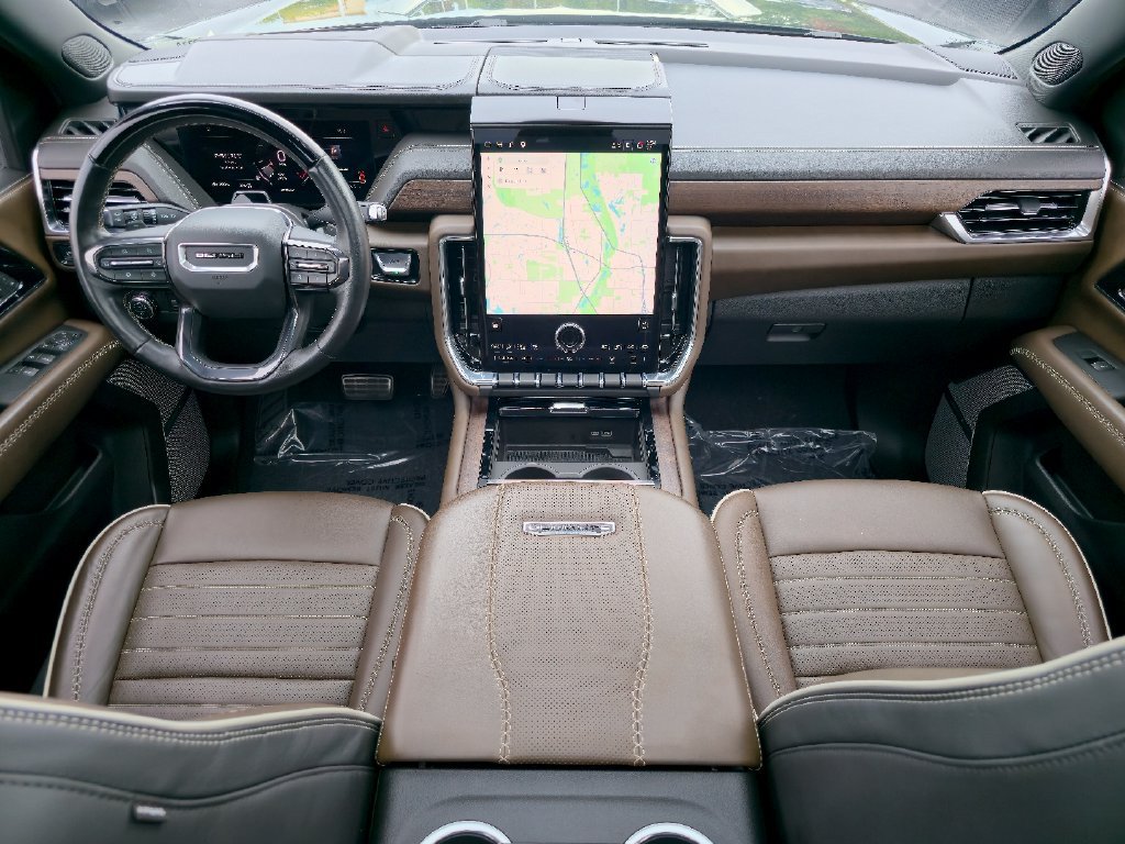 Certified 2025 GMC Yukon Denali Ultimate AWD/4WD image 36