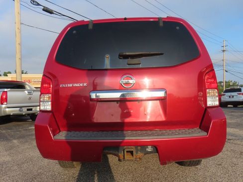 Used 2011 Nissan Pathfinder S AWD/4WD image 25