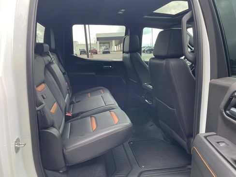 Used 2025 GMC Sierra 1500 AT4 w/ AT4 Premium Package AWD/4WD image 38