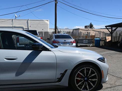 Used 2023 BMW i4 eDrive40 w/ M Sport Package RWD image 11
