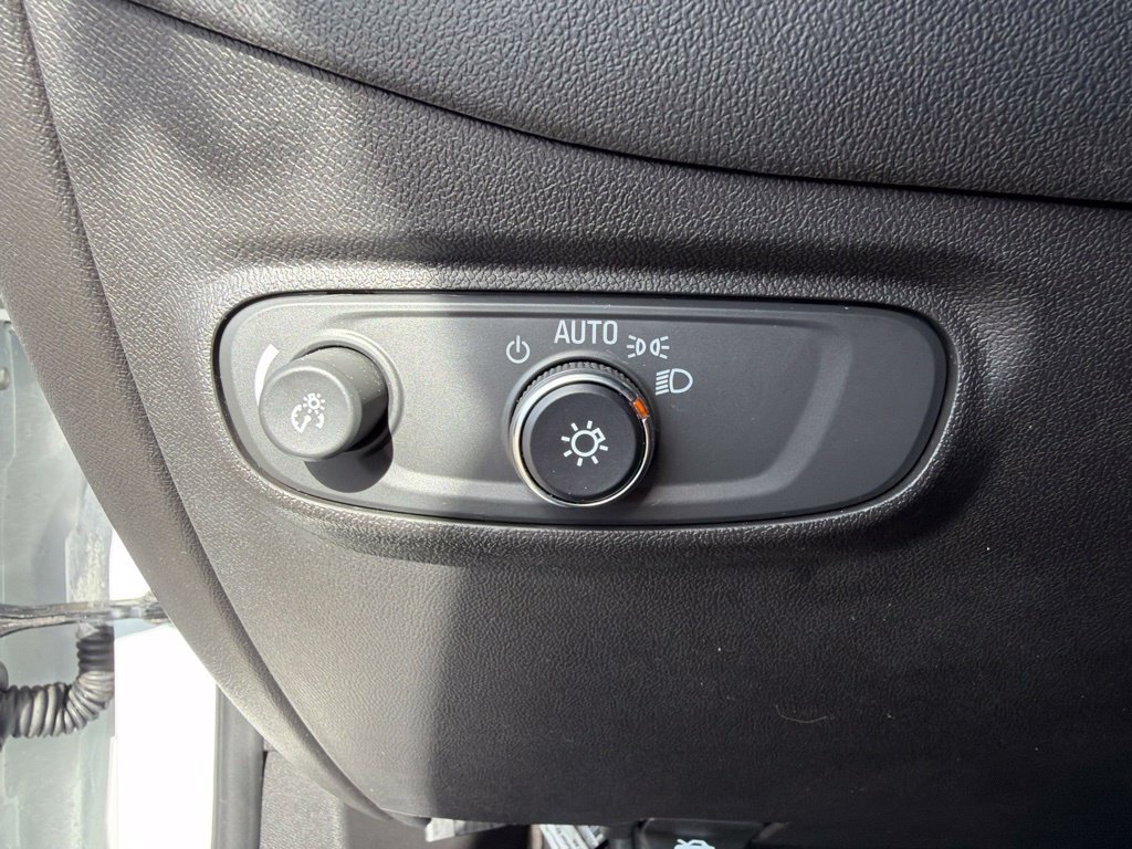 Used 2022 Chevrolet Equinox RS AWD/4WD image 29