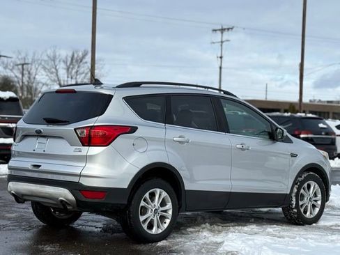 Used 2019 Ford Escape SEL image 37