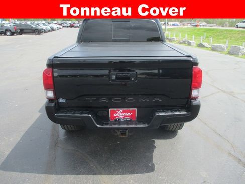 Used 2019 Toyota Tacoma SR5 image 6