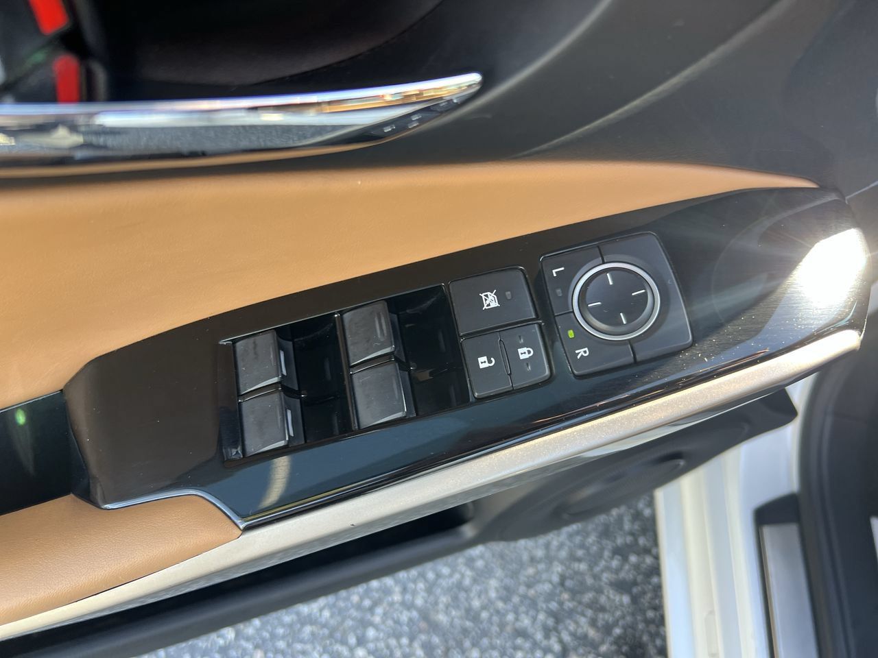 Used 2016 Lexus IS 200t RWD image 15