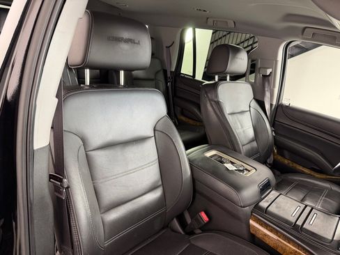 Used 2016 GMC Yukon Denali AWD/4WD image 26