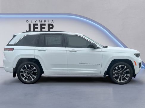 New 2025 Jeep Grand Cherokee Overland w/ Adv Protech Group III image 7