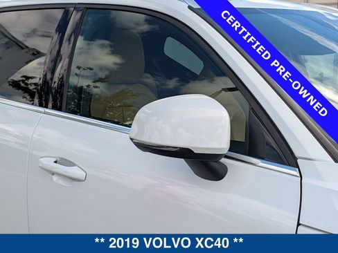 Used 2019 Volvo XC40 T5 Inscription AWD/4WD image 11