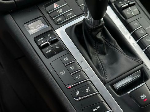 Certified 2020 Porsche Macan S AWD/4WD image 14