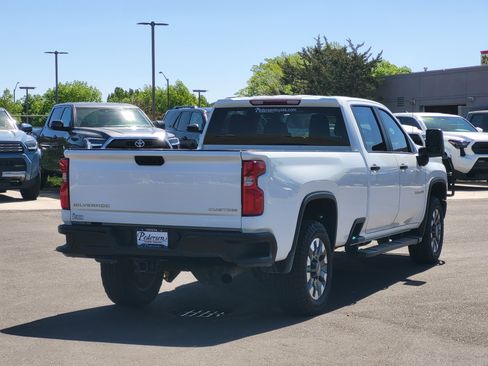 Used 2021 Chevrolet Silverado 2500 Custom w/ Custom Convenience Package AWD/4WD image 2