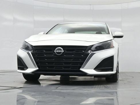 Used 2023 Nissan Altima 2.5 S FWD image 49
