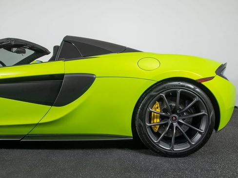 Used 2018 McLaren 570S Spider RWD image 14