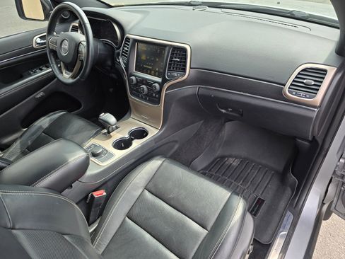 Used 2015 Jeep Grand Cherokee Limited w/ Luxury Group II AWD/4WD image 49