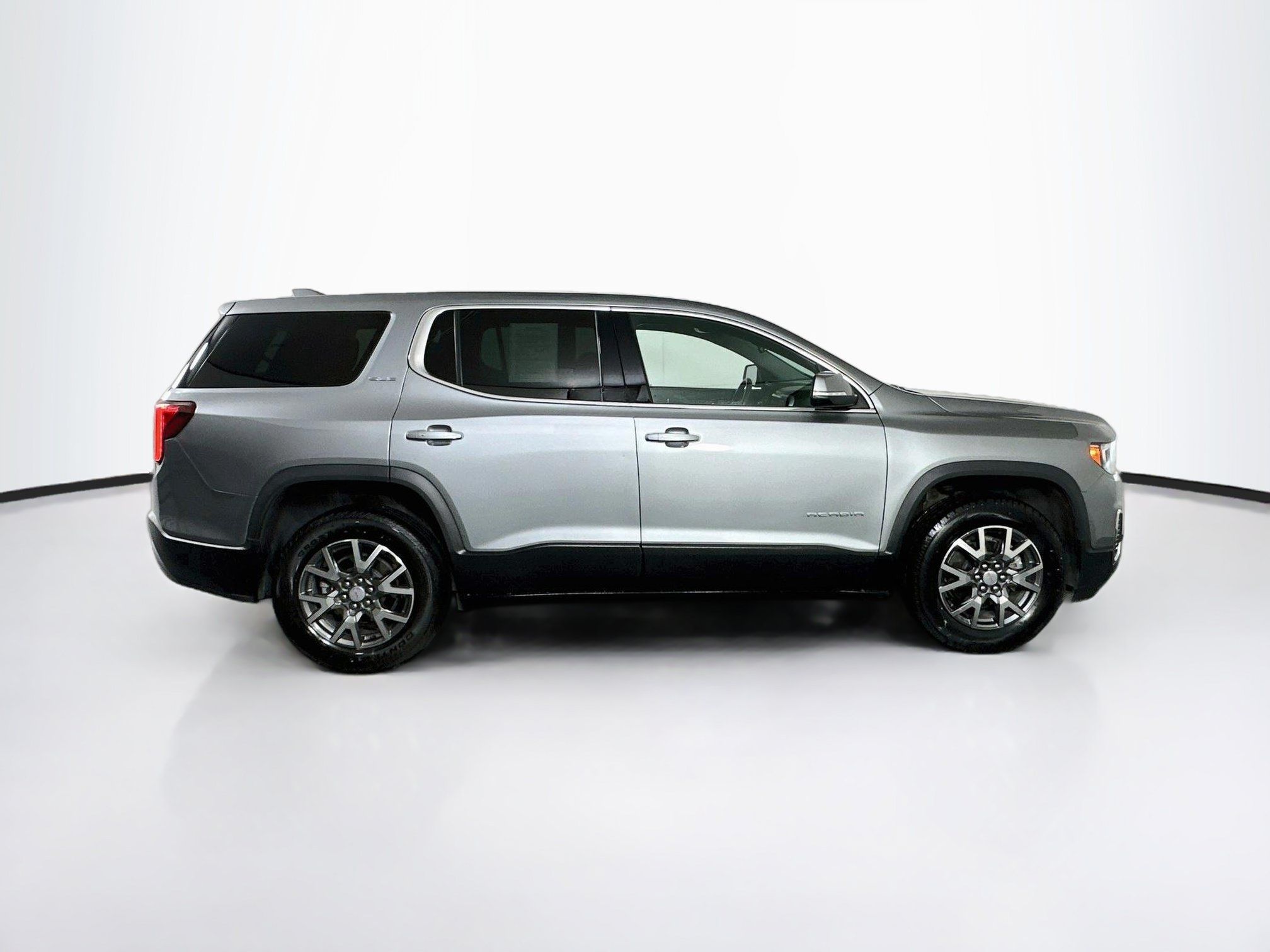 Used 2023 GMC Acadia SLE FWD image 10