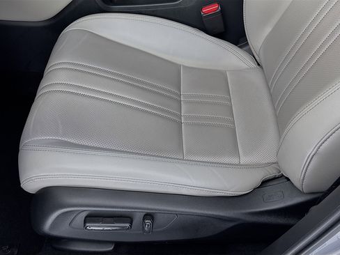 Certified 2023 Honda HR-V EX-L image 18