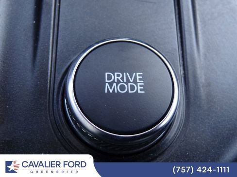 Certified 2025 Ford Explorer ST-Line AWD/4WD image 30