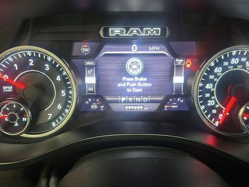Used 2020 RAM 1500 Laramie w/ Sport Appearance Package AWD/4WD image 18