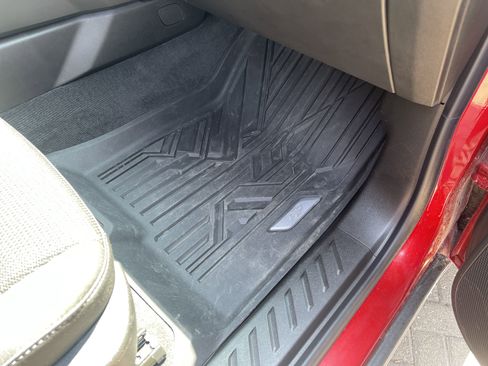 Used 2023 Chevrolet Colorado LT w/ LT Convenience Package II image 36