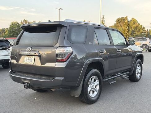 Used 2018 Toyota 4Runner SR5 Premium AWD/4WD image 3