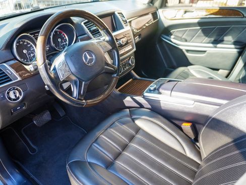 Used 2013 Mercedes-Benz GL 450 4MATIC image 18