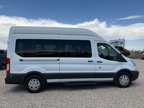 Used 2016 Ford Transit 350 XLT RWD image 12