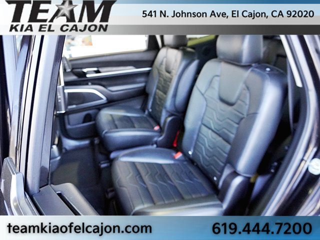 Certified 2022 Kia Telluride SX w/ SX Prestige Package AWD/4WD image 22