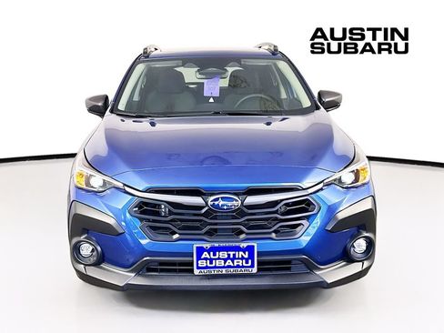 Used 2025 Subaru Crosstrek 2.5i Premium AWD/4WD image 2