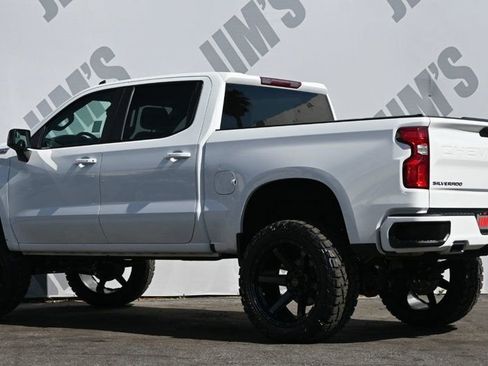 Used 2022 Chevrolet Silverado 1500 RST image 7