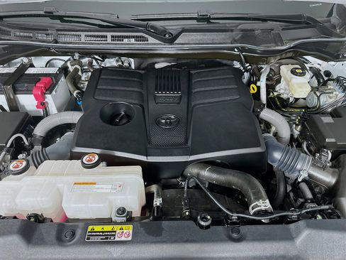 Used 2025 Toyota Tundra SR5 image 33