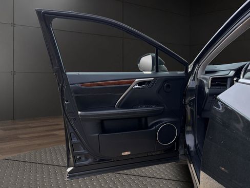 Used 2018 Lexus RX 350 AWD w/ Premium Package image 17
