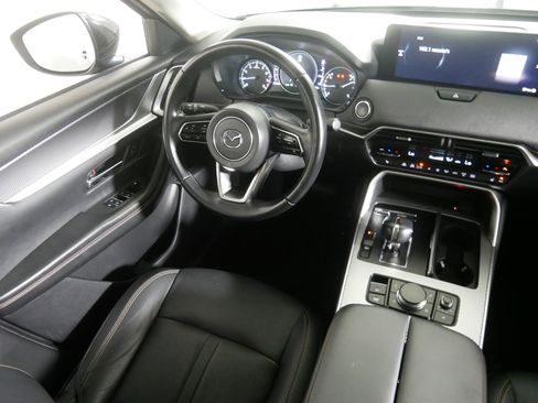 Certified 2025 MAZDA CX-70 3.3 Turbo w/ Preferred Package image 9