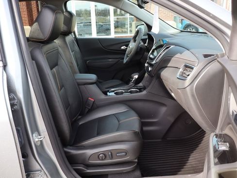 Used 2023 Chevrolet Equinox Premier image 46